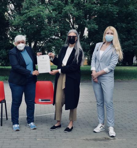 la premiazione nel cortile del plesso "Bellini" la premiazione nel cortile del plesso "Bellini"