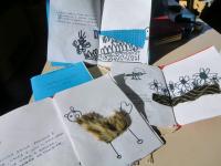 Libri in foglio di storie tattili